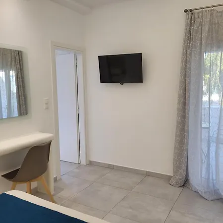 Nikoletta 1 * Agios Prokopios (Naxos)